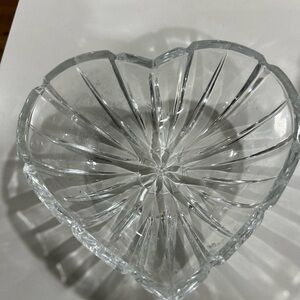 💜 Vintage Heart Shaped Crystal Bowl dish
